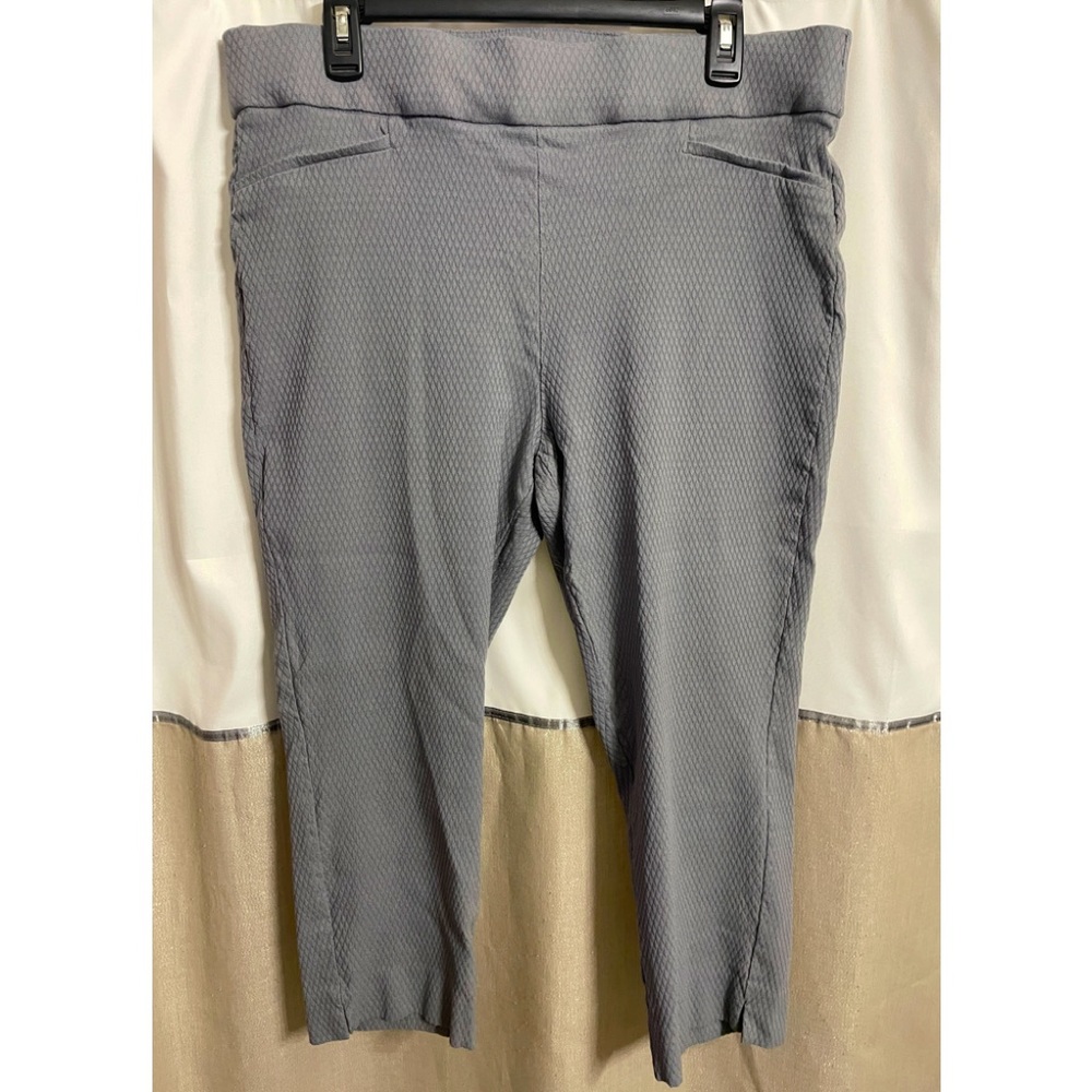 Elle brand dress capris.  Size XXL, very cute pants.